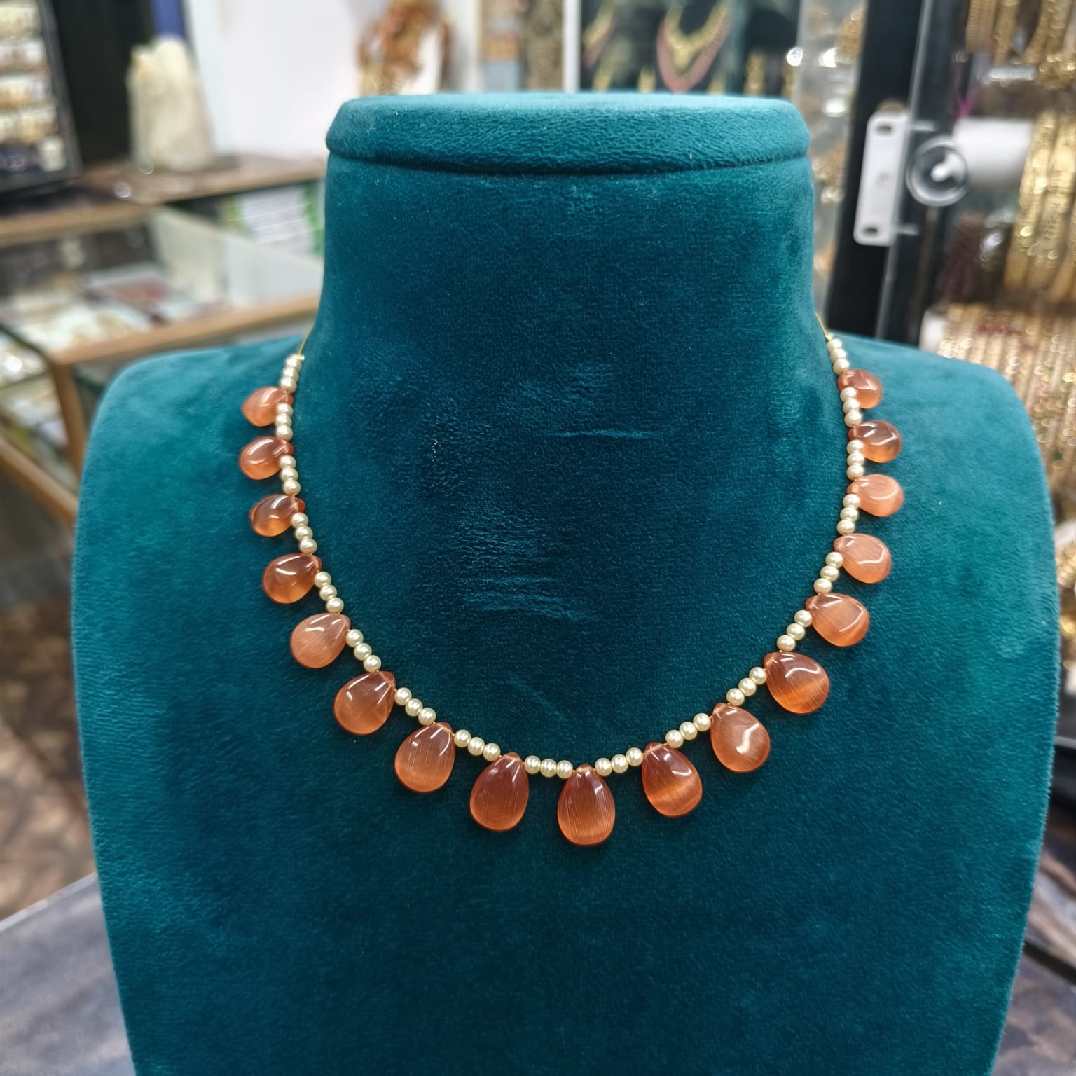 Pearls with Monalisa Beads